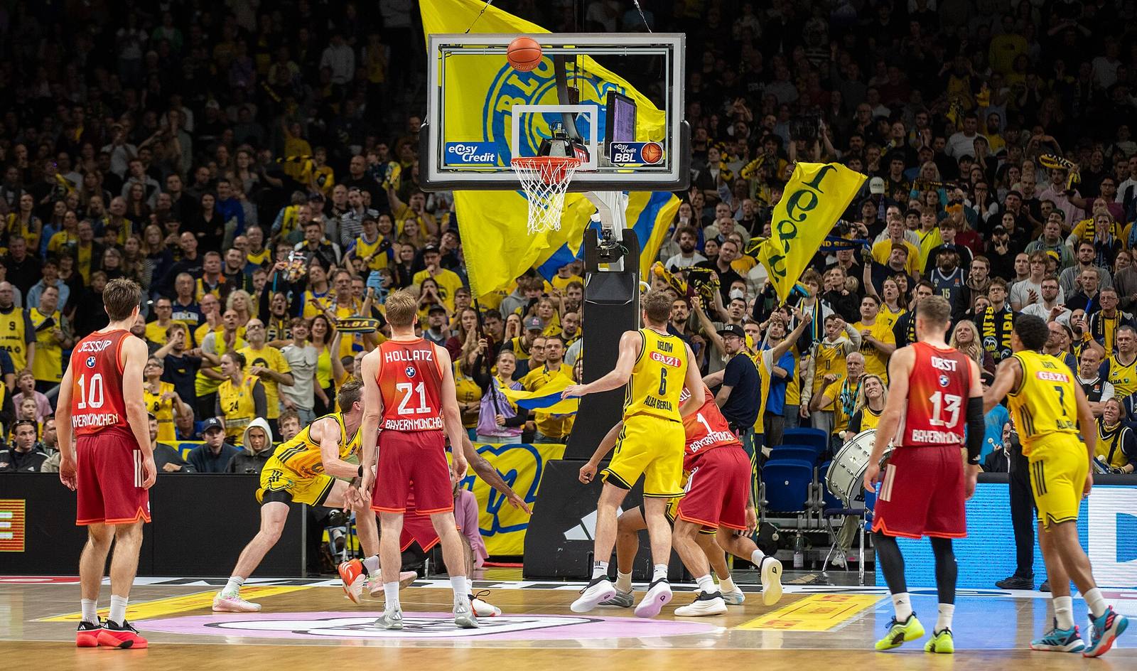 The ball hangs over the rim during ALBA Berlin's Bundesliga game against FC Bayern Munchen on Oct. 26, 2025. Napa Valley opens its season Nov. 3 at West Valley College.