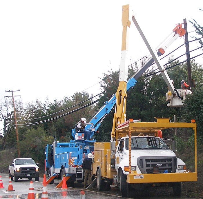 PG&E Begins Restoring Power a Day Early, With 2,592 Napa Customers Still Out Friday Evening